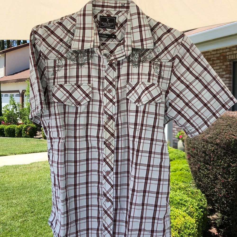 Marc Ecko Shortsleeved Shirt. Medium